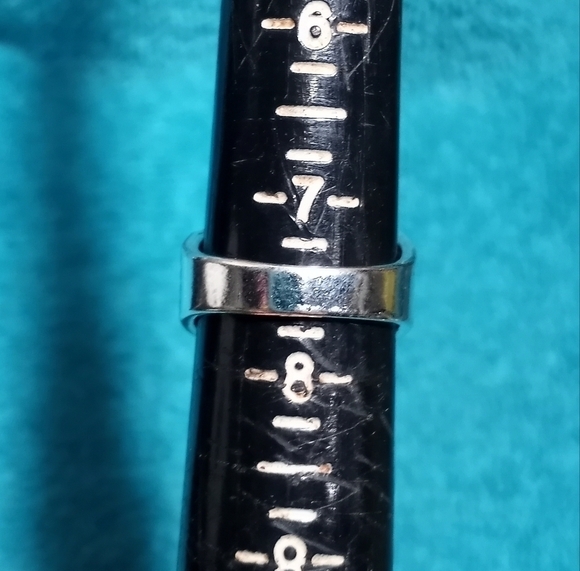 Silvertone Mulricolor Colorful Ring Intricate Design - Picture 2 of 5